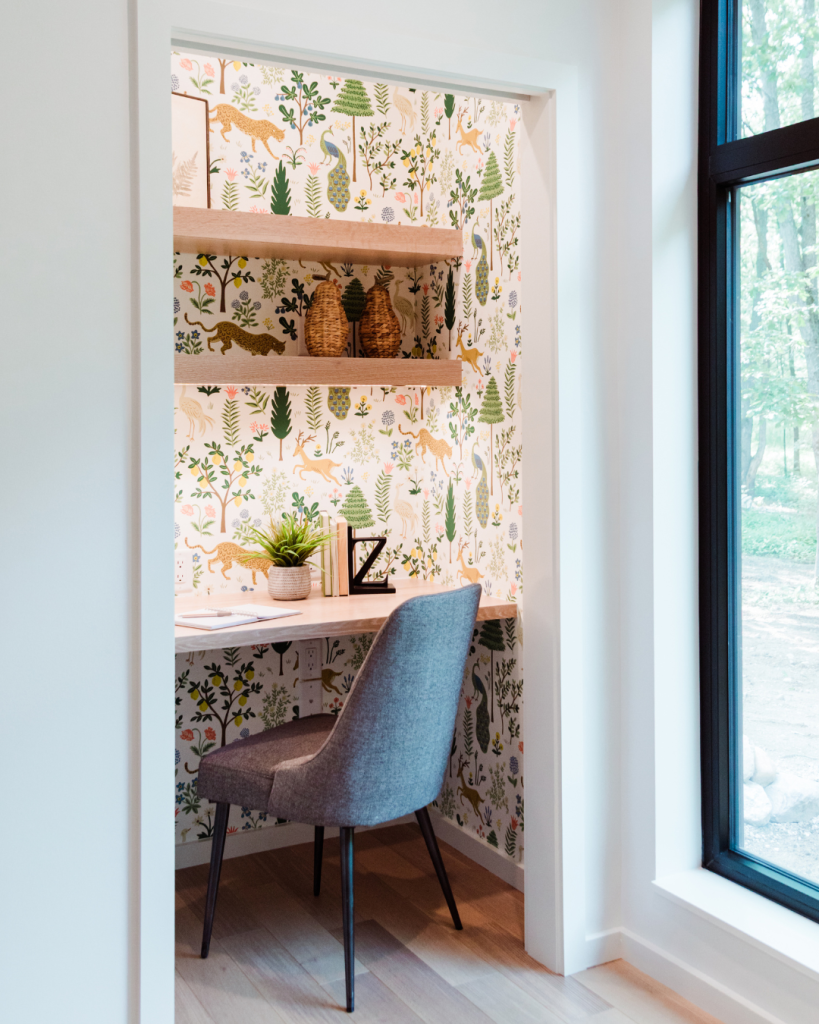 Wallpaper on Office space